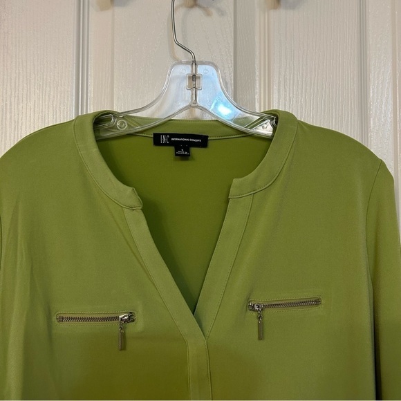 INC INTERNATIONAL CONCEPTS Women's Zip-Pocket Blouse in Lush Moss Size S - Picture 3 of 6